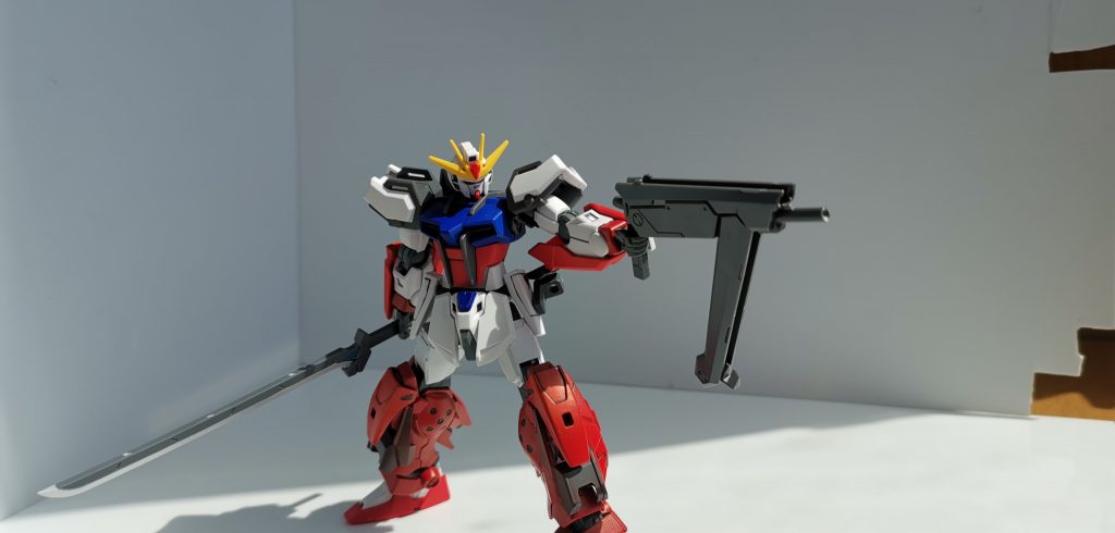 さらに分離してサブマシンガンにもなります。以下は設定です…