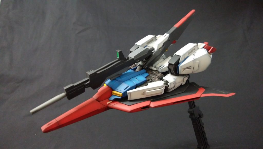 今回も大きな変更点はありませんが、極力、戦闘機ぽく見えるような作業をしています。