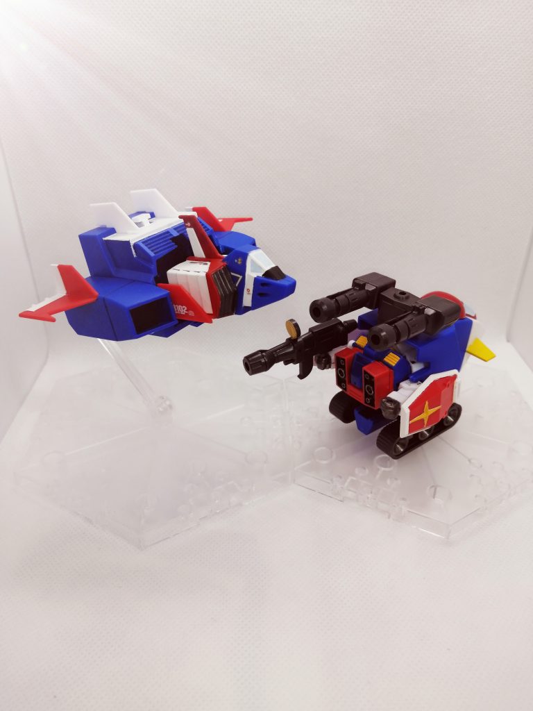 GスカイイージーとGブルのセット。最終的には武者として仕上げるつもりなので、宇宙世紀用のデカールやシールなどは貼っていませんが、十分雰囲気は出てます。武者璽威武装の紹介はまた今度!