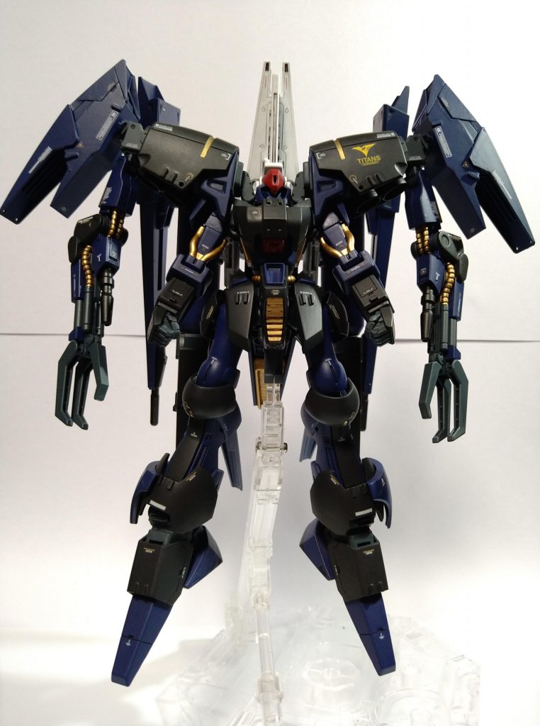 さらにバイカスの腕をドーン。まるで4本腕の神様、マハーカーラです。強そう。