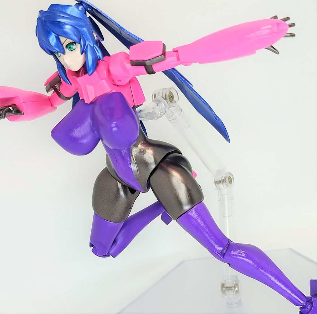 なおスミ入れに関してですが、ウェザリングカラーもタミヤスミ入れ塗料も何れも塗装が剥げたので行いませんでした。重大な反省点ですので何か改善策を見つけたいと思います。