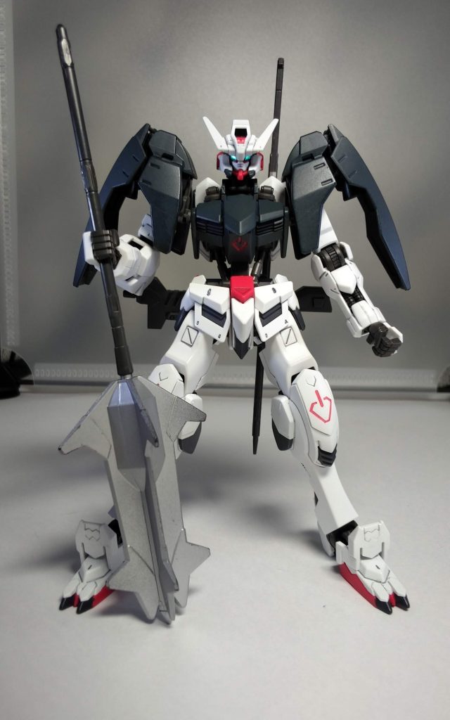 アスタロトとバルバトスとのミキシングそれとジャンクであったグレイズリッターの肩パーツを付けました。