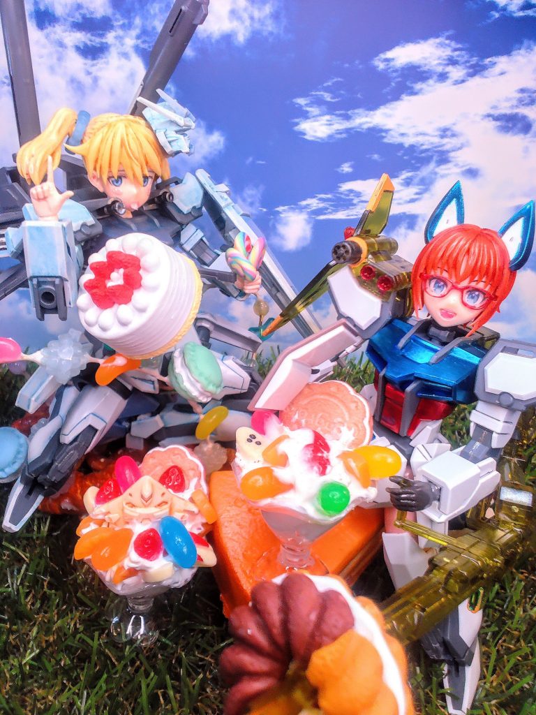 ランチャーユニットは販促用にプレゼント企画で貰ったクリアー版を部分塗装して使用しています(リアル系ガンダムなのでこれでもいい感じ?特大ドーナツがぶら下がっていますが・・・・(笑)