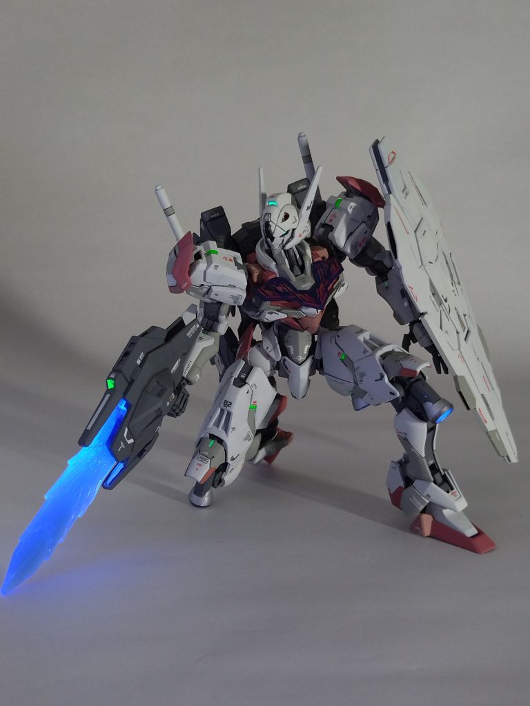 可動範囲が広く、アクションポーズが決まります🤩ヤンキー座りもできるそうです😅