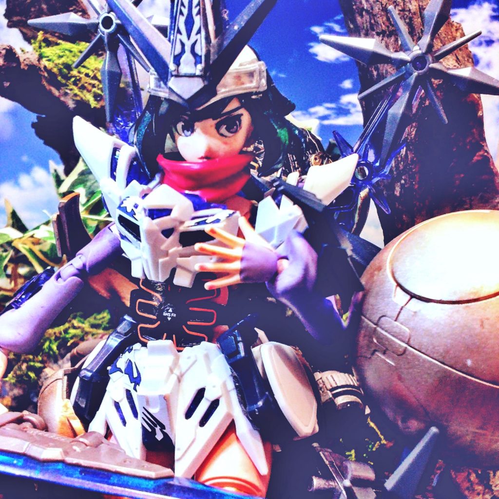 横乳が写らないように左手で隠しているのでポージング的には不自然なのはご了承ください。