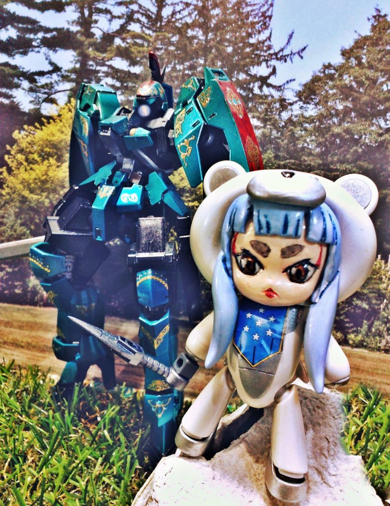 手前の岩はマクドナルドのシェークやドリンクの緩和剤段ボールです（笑）