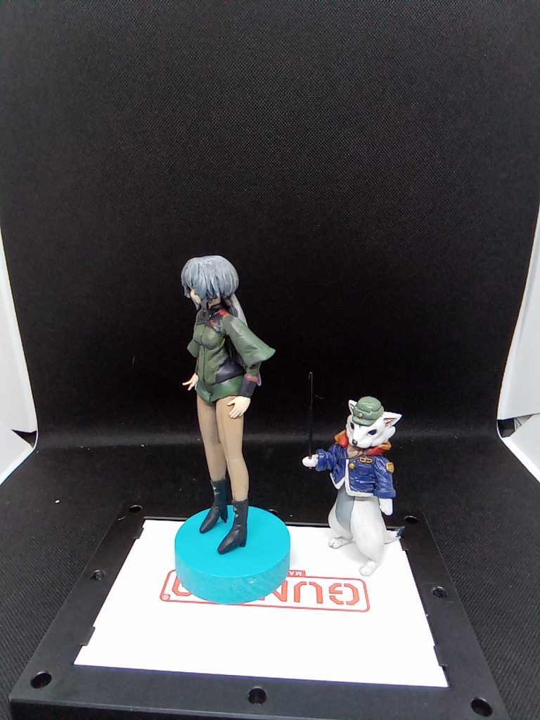 身体もポーズを変えてスタイルを変更フェイス部分も新規に作り直し