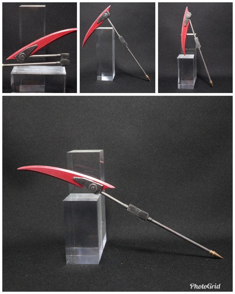 収納形態から大鎌、矛形態の各画像