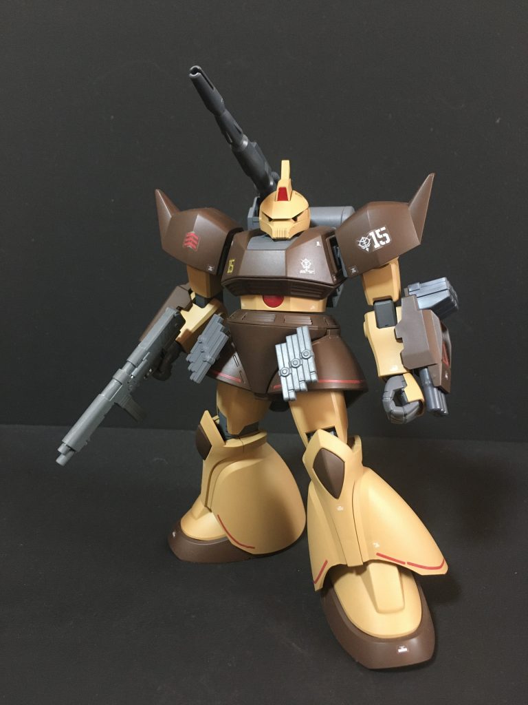 おまけで。ゲルググ足バージョンです。ゲルググ足はホバーリングできそうなんですが、どうしても宇宙戦のイメージがあり、トローペン用に変更しました。