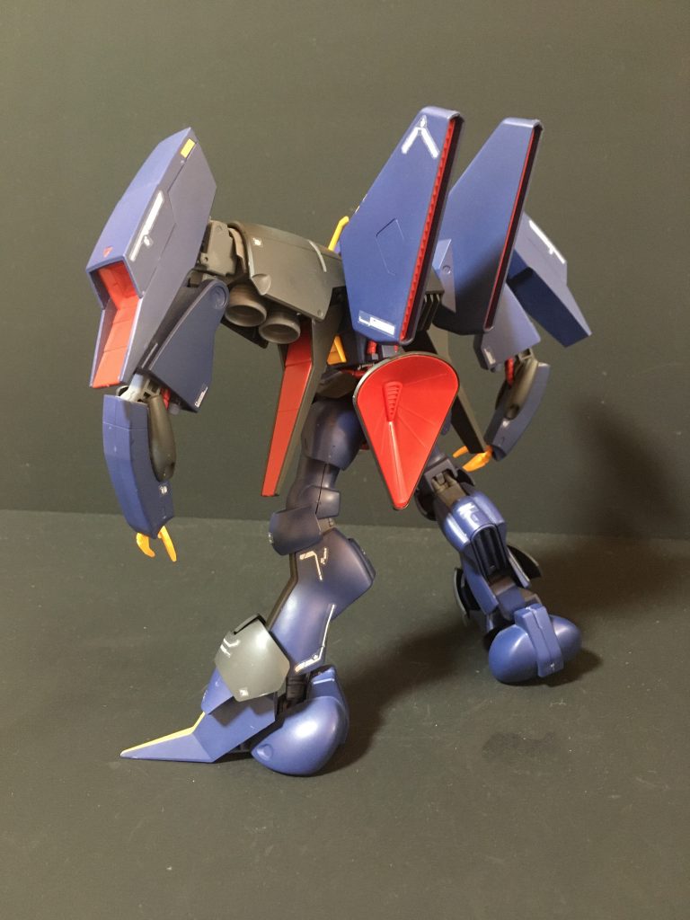 後方ショットこれだけバーニアーがあれば大気圏でも飛べそうですね。推進剤が足らないように思いますが。。。