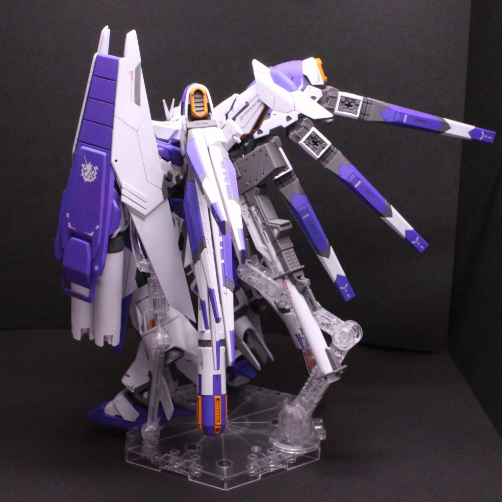 シールドが重くて支えないといけないくらい重量級です!シールドの部品は切断したプロペラントタンクの部品をリサイクルしてます。