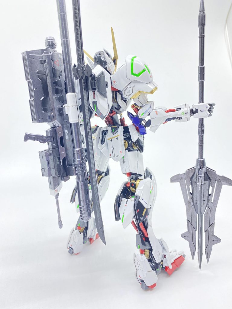 また、随所に蛍光グリーンを塗ってセンサーをマシマシにしてます。