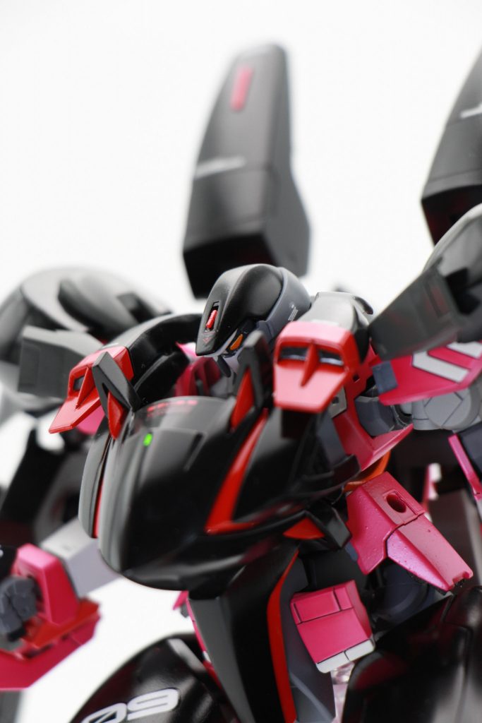 今回はスタイルの変更といった改修は気にせず、とにかく単体でボソンジャンプが可能な全高8mの機動兵器っぽくなればいいなという思いだけで作成しました。