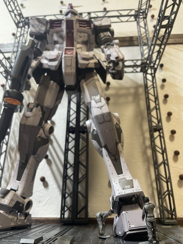 整備兵と。色は全てオリジナル調色です。基本色の白黒赤青の配合で作ってます。