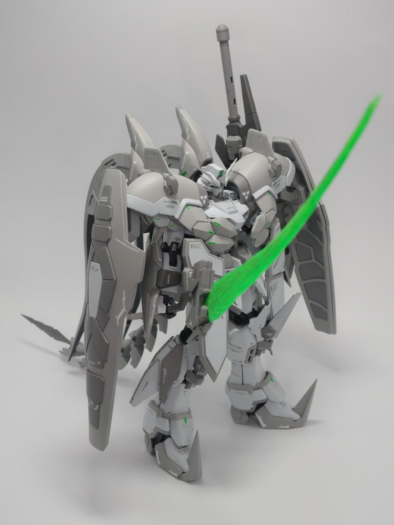 ビームサイズは向きを変えて薙刀のようにしました。