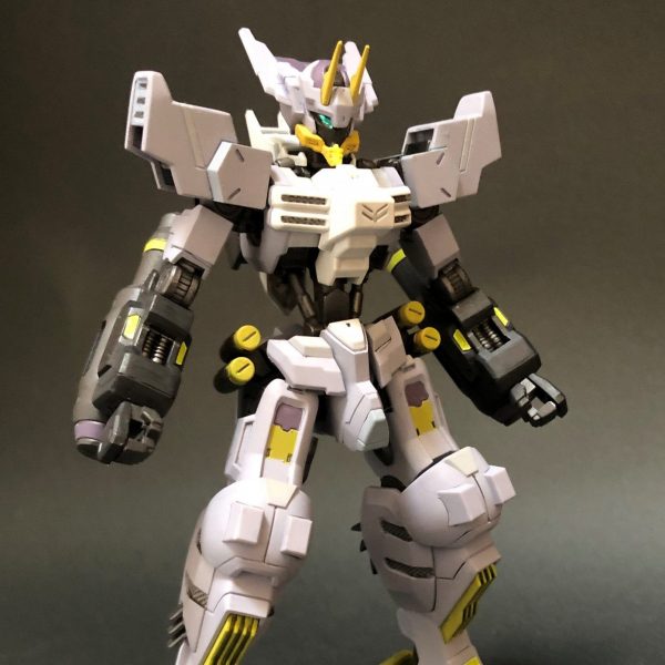 今月のオルフェンズ HG ガンダムアスモデウス