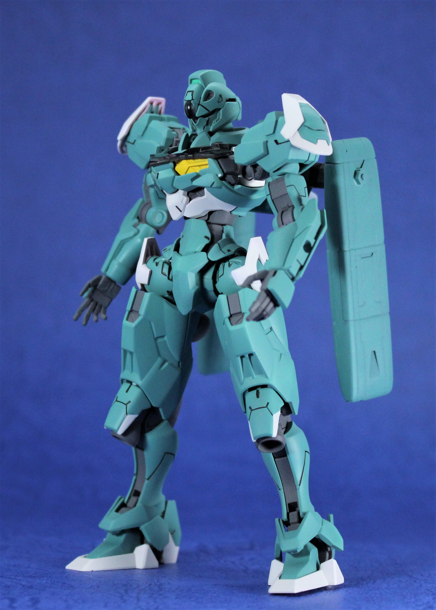 ガンダムルブリス 量産試作モデルカラー塗装完成品 HG 1/144 水星の 