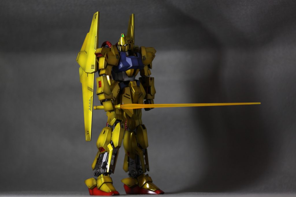 デカールの位置、量の勘所が全然分からず、結局あまり貼りませんでした今度はデカール沢山貼ることになるRGを作ってみて勉強しようかな