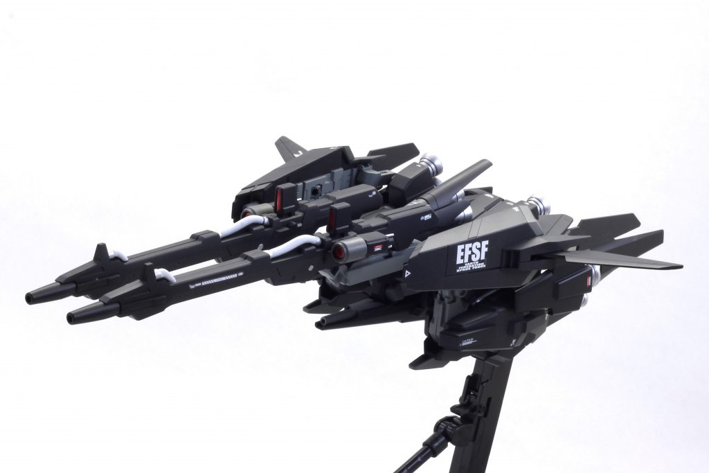 飛行形態一部のデカールは、この状態の時に正しい向きになるように貼りました