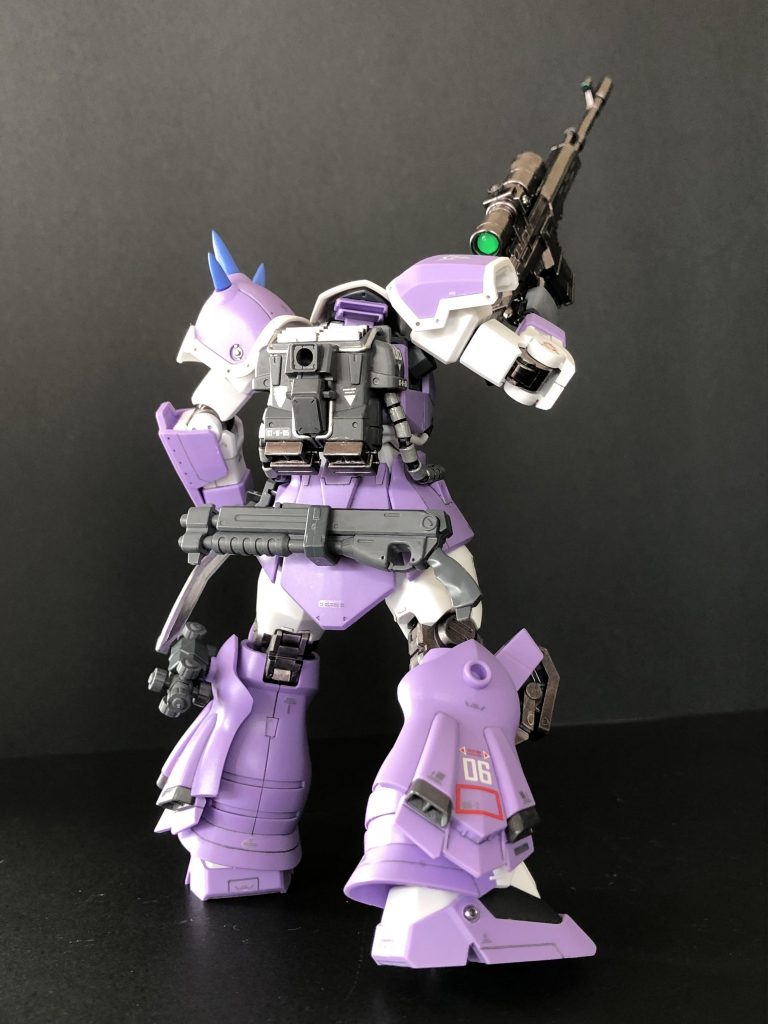 後ろ姿も完璧です。