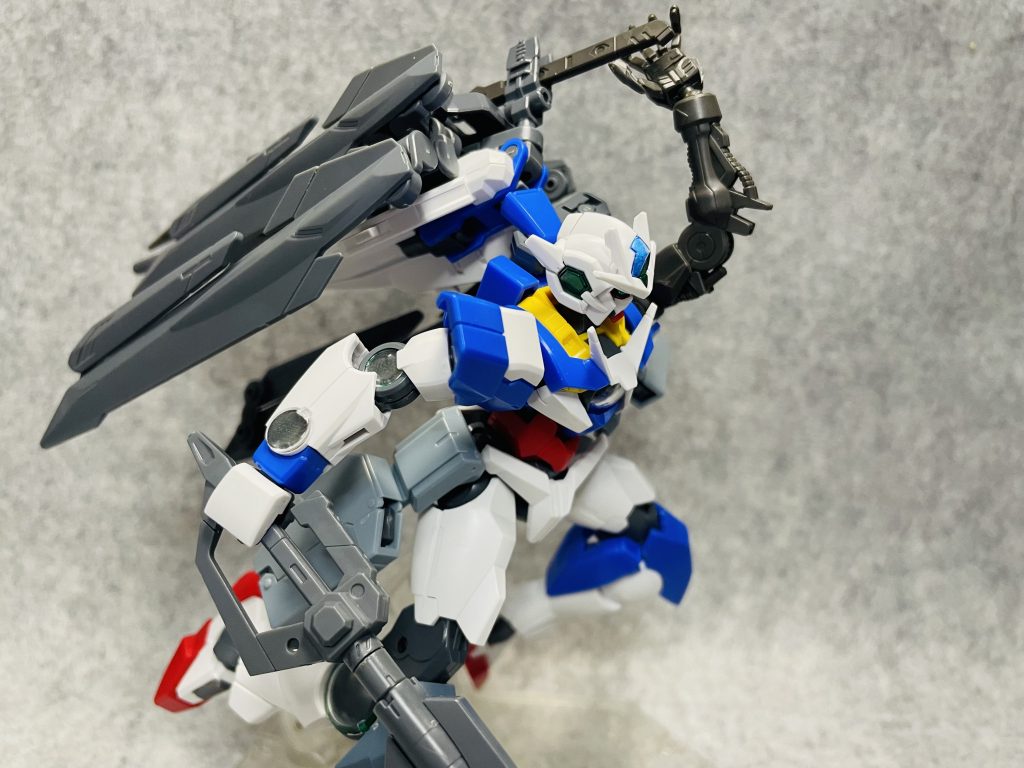 最後にGモードへ。バインダーを背面に稼働させて