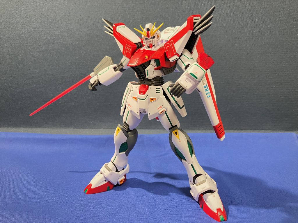 右腕のＶ.Ｓ.Ｂ.Ｇ＆Ｓ（可変速ビームガン＆サーベル）