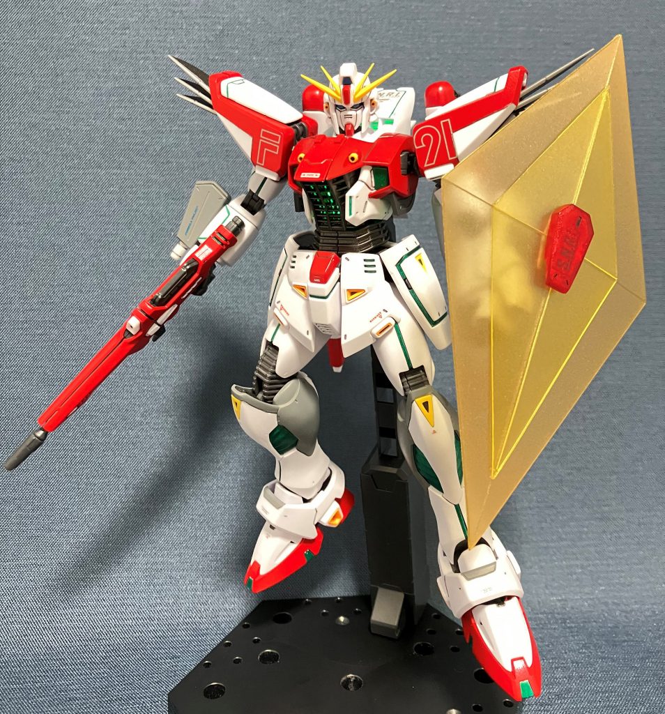 そして、プラフスキーシールド（強化版のビームシールド）を追加装備