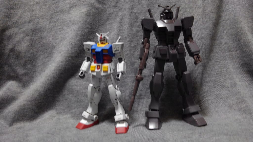 144とサイズ比較。