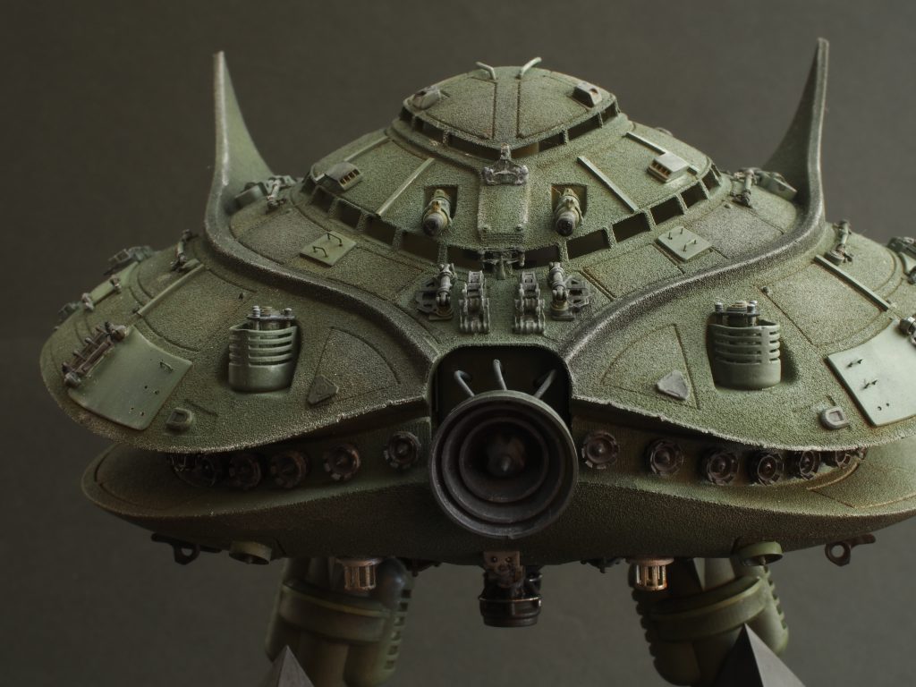 メガ粒子砲は大型のバーニアで代用しています。