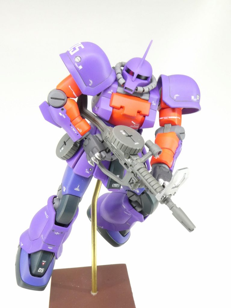 MSV-Rのムック本に載っていたポーズを真似てディスプレイしてみました。