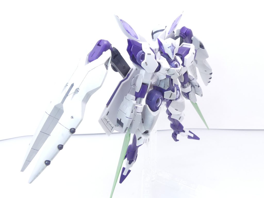 キットとしては…サクサク!組みやすい!後はめ機構ついてる!…みたいな印象かな。初心者向け、上級者向け、双方を狙いつつもできる限り多くの人に供給する(この辺はnippperさんの受け売り)工夫が凝らされているというか。後は供給面がもう少しだけしっかりしてくれれば…