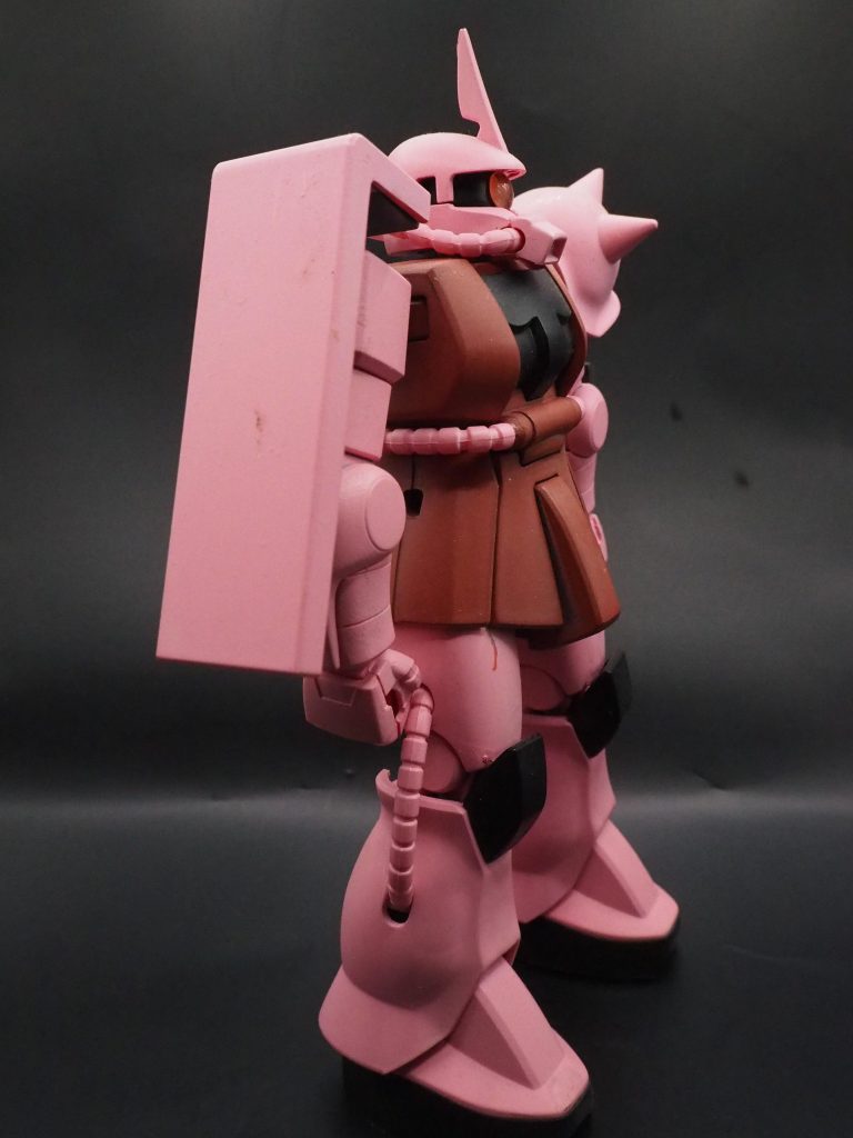 赤寄りのピンクではなく桃色っぽいピンク