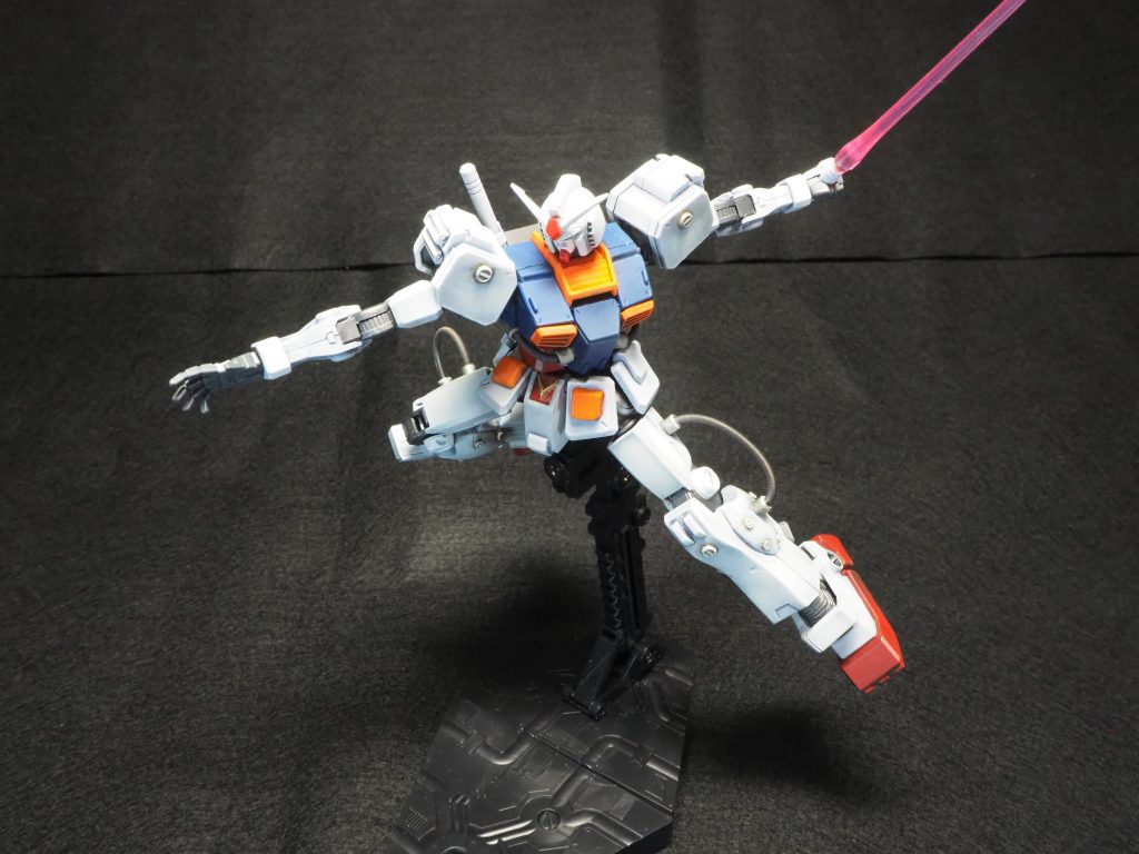 「翔べ!!ガンダム!!」ビームサーベルはフルアーマーガンダムの刃が長く格好良かったので、こちらにしました。