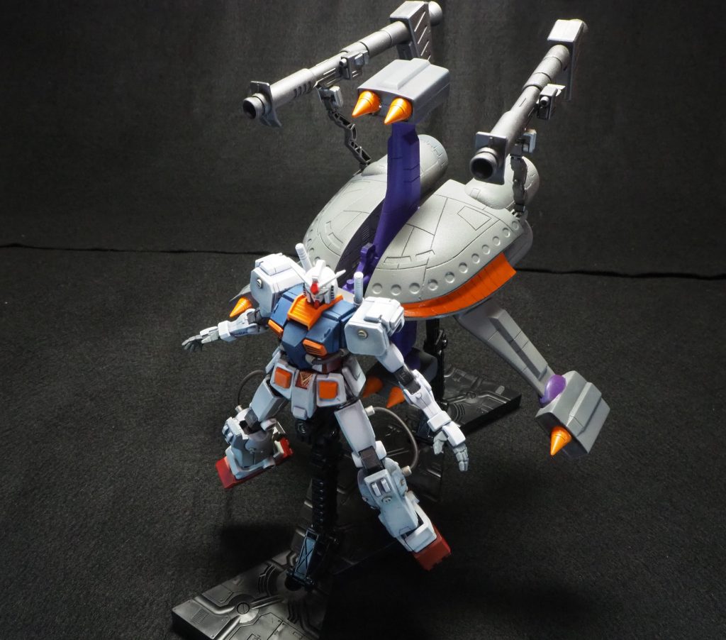 ブラウ・ブロとの合体形態。1/144と1/550でスケールが違ったのでブラウ・ブロアームズの様な大きさですが、ガンダムの追加装備感があって個人的には気に入ってます。