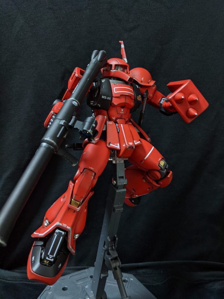 配色はジョニー・ライデンの高機動型ザクIIのパターンにしました。