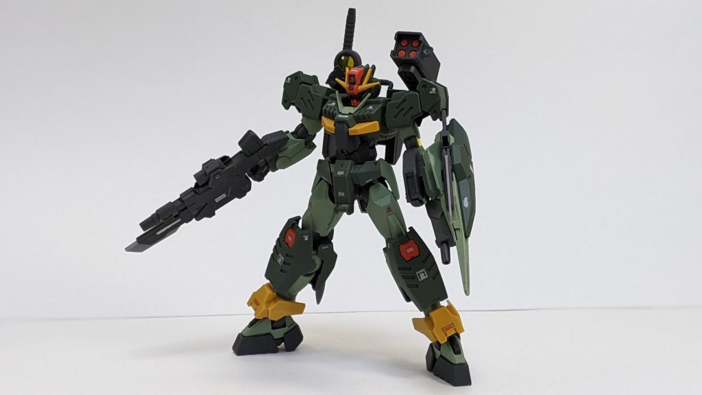 元が良いキットなので今回は改造はせず、部分塗装とデカールのみで仕上げました。