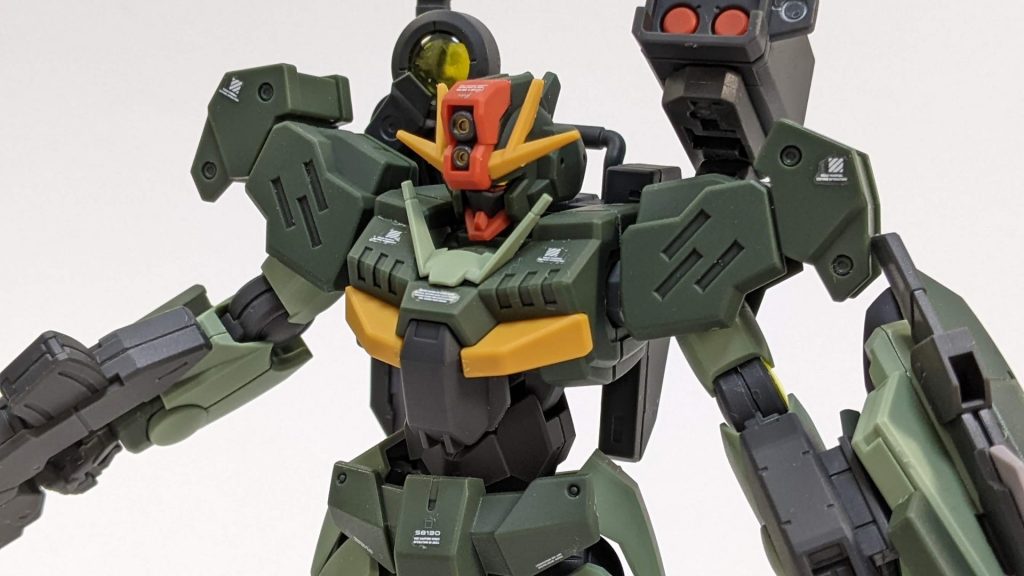 ダブルオークアンタがベースとは思えないくらいゴツイ顔が良い！