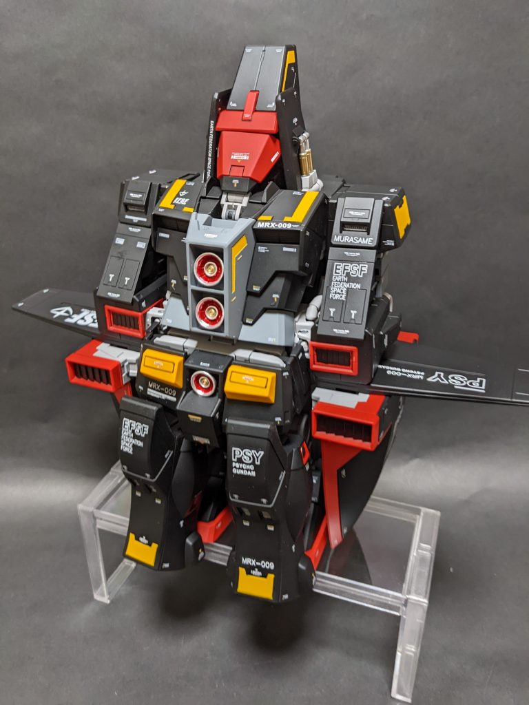 サイコガンダムはこの状態が基本でガンダムに変形できるようですね！GFF風といってもデカールを頑張っただけですw 