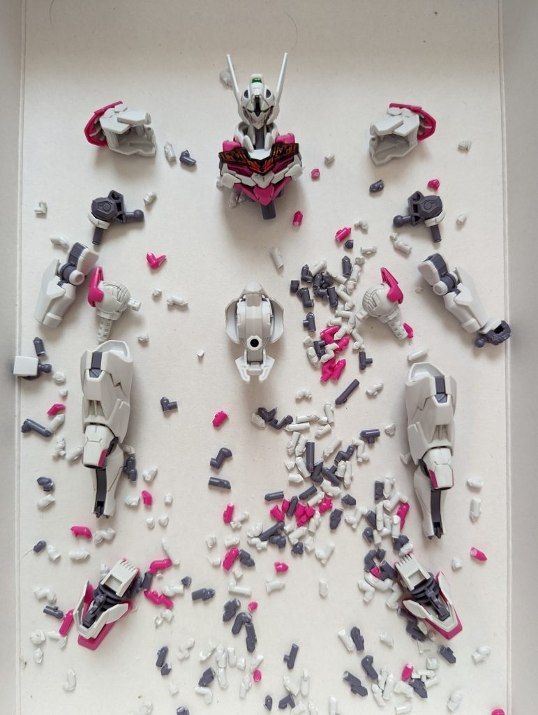 ガンダムルブリス(水星の魔女 PROLOGUE)素組み+墨入れ–3枚目/制作者：@dora_e_m