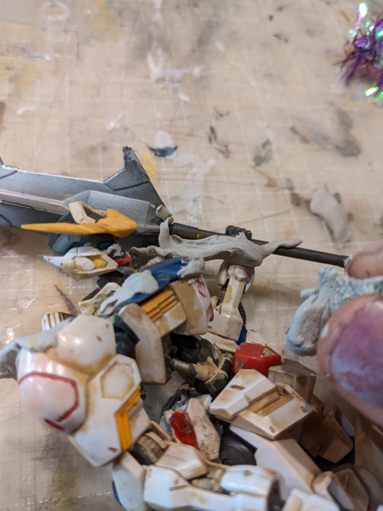 戦火の中で…HGバルバトス–2枚目/制作者：やまさん