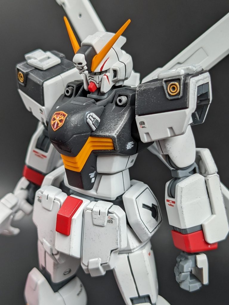 胸のエンブレムはキット付属シールですが、あんまりシール感ないので良かったです!