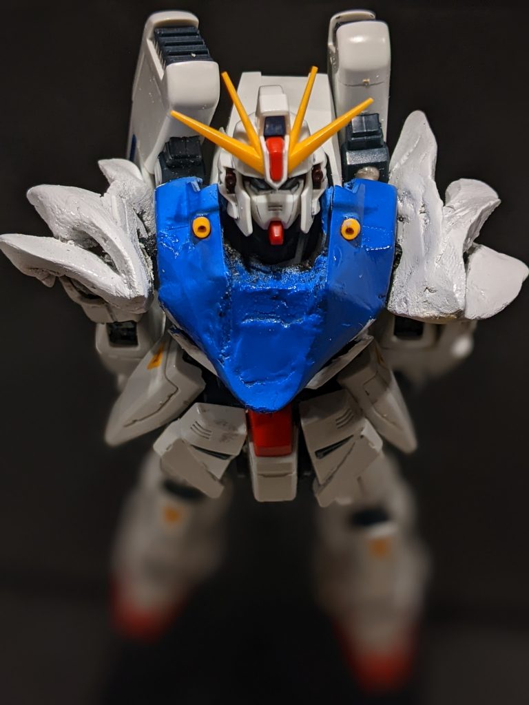 体を寝かせて速く飛ぶ、とこんな形になるんじゃないでしょうか。