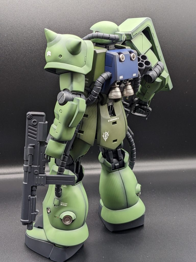 バックパックは、ティターンズブルー使ってます。以外に合いました