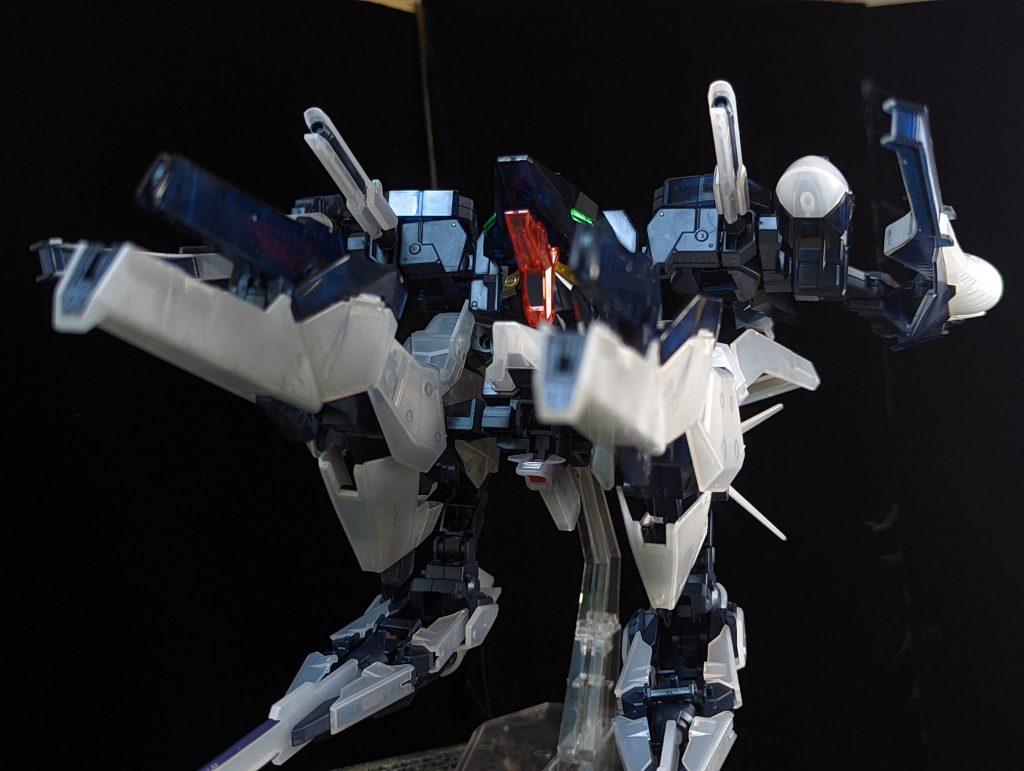 変形もします。でかい。