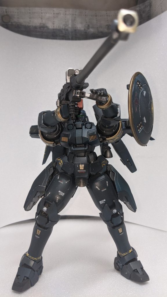 ドーバーガンを構えた所。