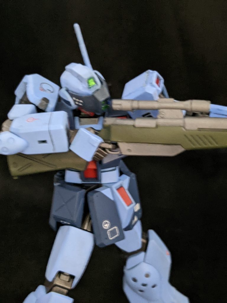 肩を引き出せるのでしっかり構える事ができます