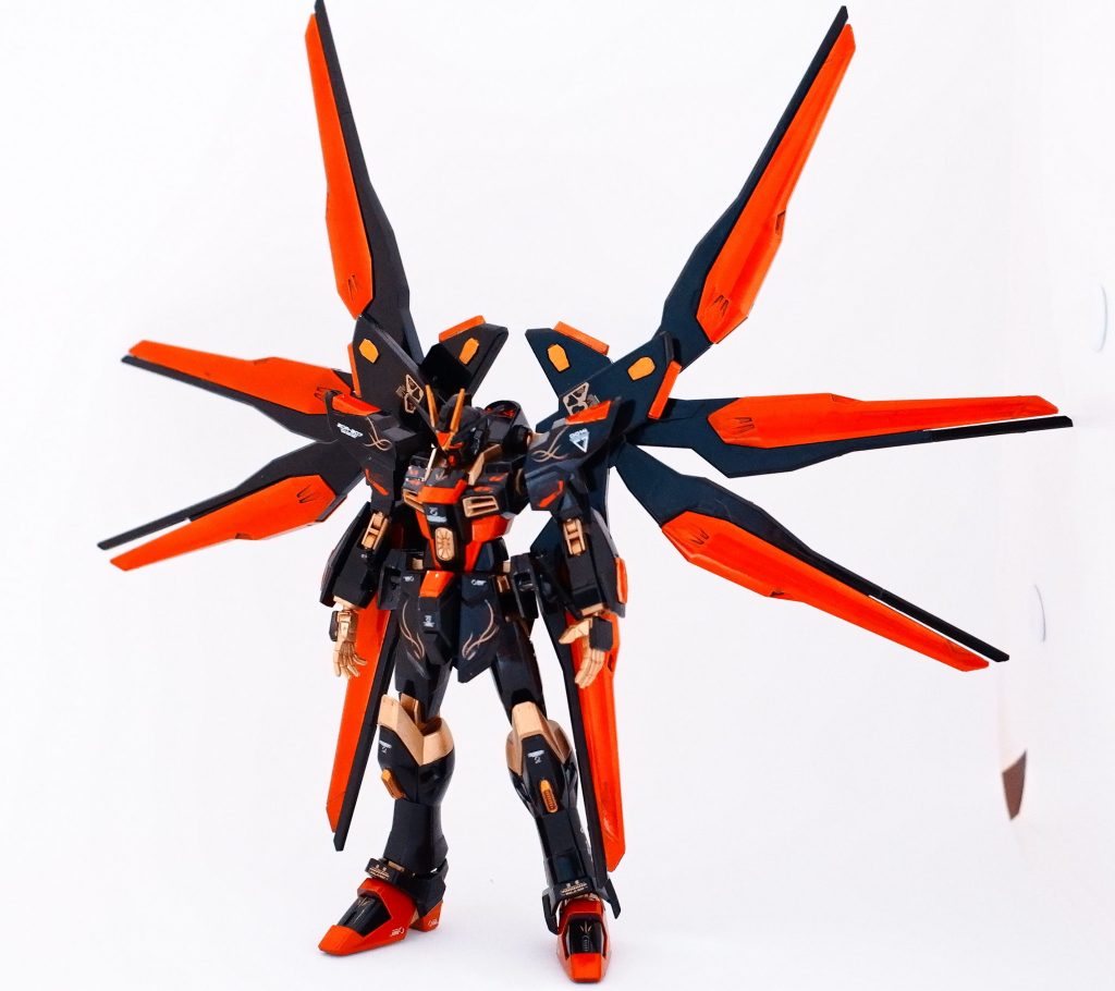 ウイング展開。縦も横もスペースを圧迫しますな。