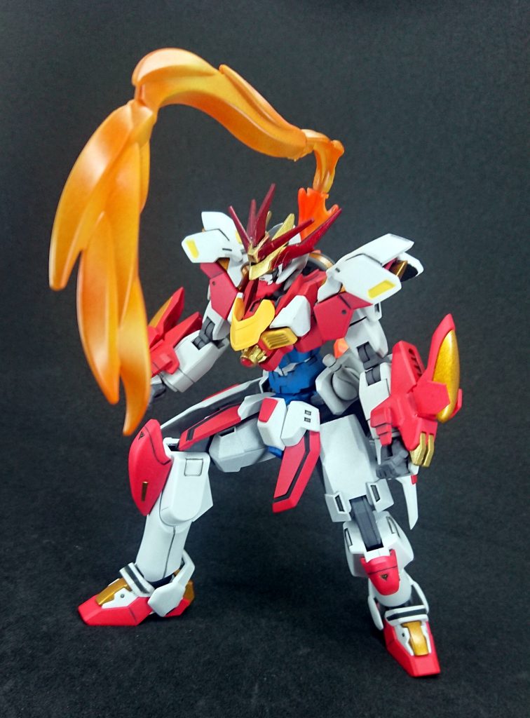 尻尾は高密度なエネルギーで出来ているので薙ぎ払ったり突き刺したりの武器になります。顔もレクスなので。