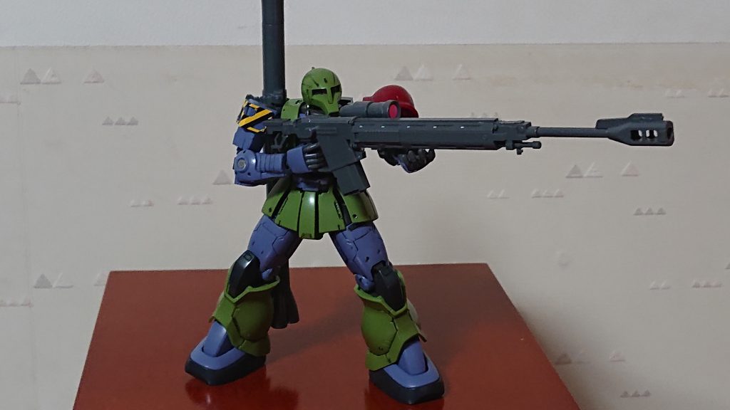 対AT用ライフル!!!!Σｂ( ｀・ω・´)ｸﾞｯいえ、対艦ライフルです！Σ(×_×;)!うろ覚えなので名前は間違ってるかも。