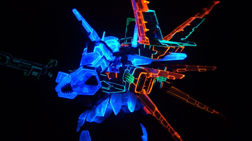 エールストライカーの羽部分がお気に入りです。